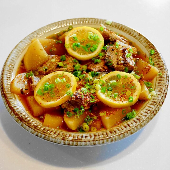鯖缶&レンジ使用で手軽に!サバ缶と大根のレモン煮